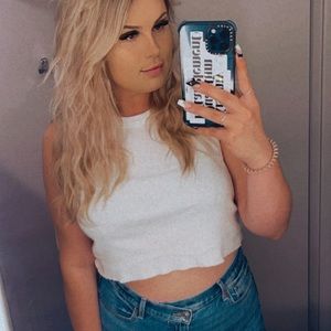 Meet your Posher, Taylor